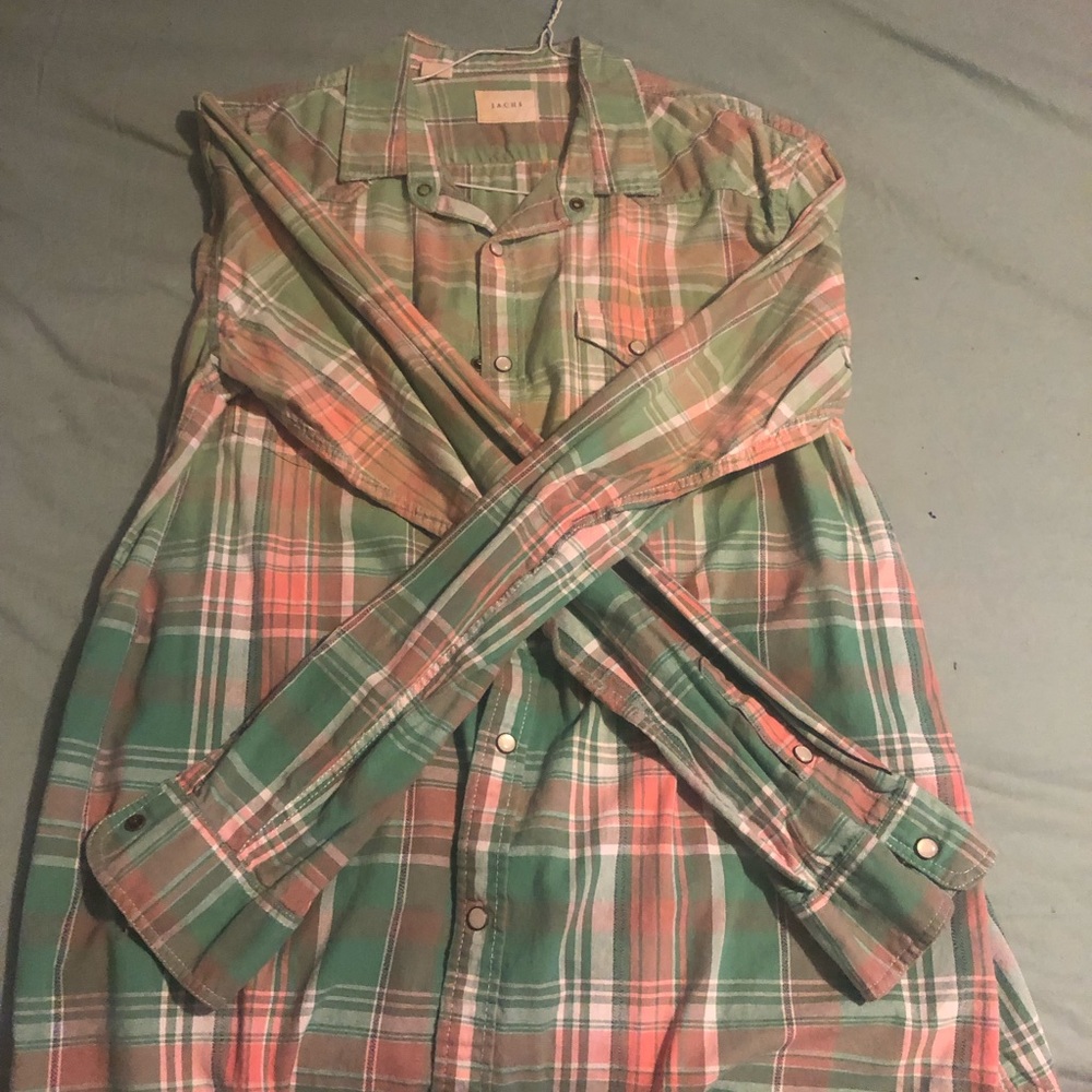 XL button down - Picture 2 of 2